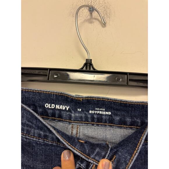Old Navy Mid Rise Boyfriend Jeans Raw Hem Size 12 - Picture 3 of 4